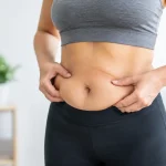 Sinais de flacidez abdominal: como identificar